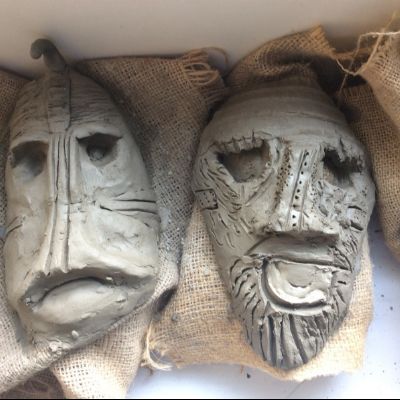 Y4ClaysculpturesinspiredbyTheSaxonsSuttonHoo8)